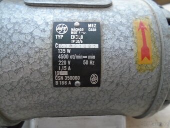 Motor MEZ Náchod 135W 4500 otáček 220V 50Hz 1,5A - 3