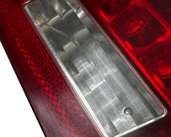 Pravé zadní vnitřní světlo 4F9945094C Audi A6 C6 4F avant 06 - 3