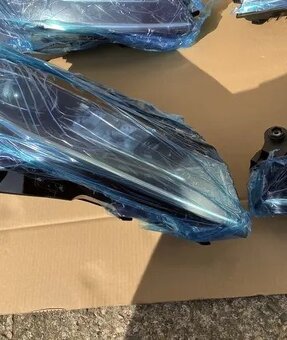 svetlo skoda superb iii 3 lift full led prave leve - 3