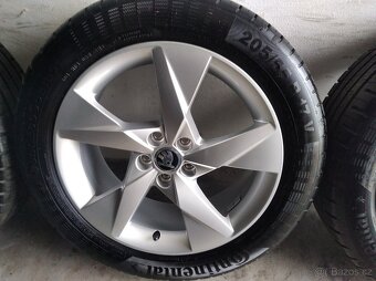 Prodám alu disky Škoda 5x100 R17 s letním pneu 205/55/17 - 3