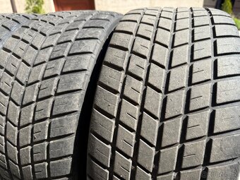 ZAVODNI PNEU NA VODU PIRELLI 235/645 R18 - 3