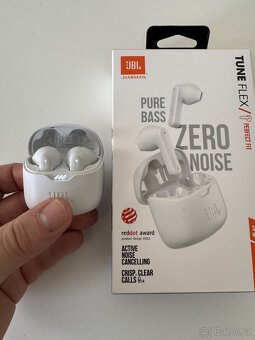 Bezdrátová sluchátka JBL Tune Flex - 3
