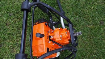 Zemní vrták Stihl BT121 - 3