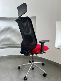 kancelářská židle Vitra Meda - 3