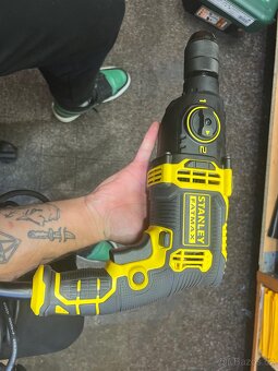 Stanley FatMax 850W – Příklepová síťová vrta - 3