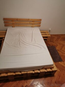 Paletová postel - 3