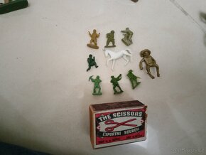 Staré figurky prodej - 3