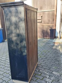 Starožitná skříň - 3