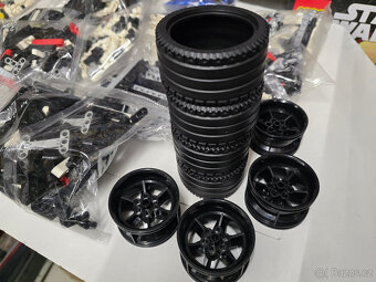 STAVEBNICE 42096 Porsche 911 RSR (NÁHRADA) - 3