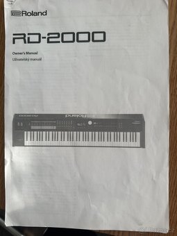 Roland piano s cestovnim kufrem - 3