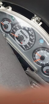 Piaggio x8 125 dily - 3