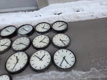 Pragotron hodiny nástenné - 3