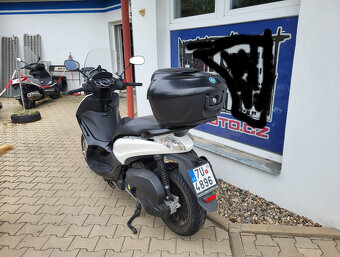 Piaggio Beverly 125i - 3