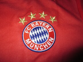 Predzápasový futbalový dres Bayern Mníchov - 3
