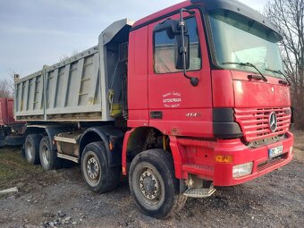 Sklápěčka Mercedes 8x6 - 3