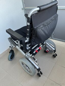 Skládací elektrický invalidní vozík eThrone 12DW - 3