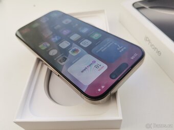 Apple iPhone 16 Pro - 3