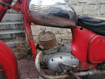 Jawa ČZ kývačka 125 typ 355 - 3