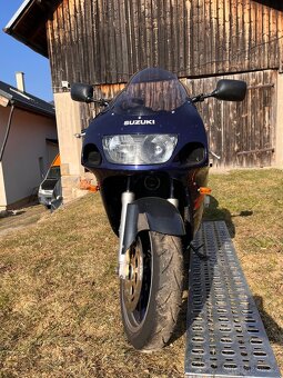 Suzuki gsxr - 3