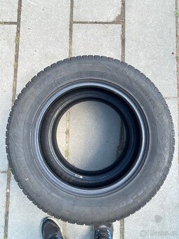 Dvě zimní pneu 225/65/17 - 3