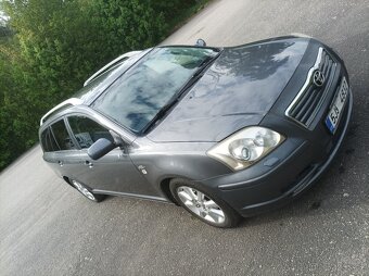 Prodám Toyota Avensis - 3