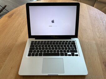 Apple MacBook Pro 13,3", model A1278, 8GB RAM, disk 320GB - 3