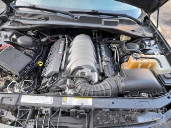 Dodge charger 6.1 srt Europe - 3