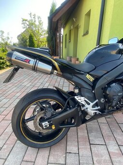 Yamaha R1 RN19 / 2007 - 3
