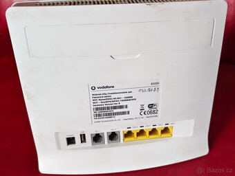 Huawei B3000 LTE WiFi modem router s VoIP - 3