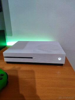 Xbox One S + nový ovladač a hra - 3