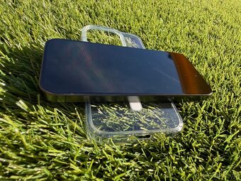 iPhone 15 Pro 128 GB - 3