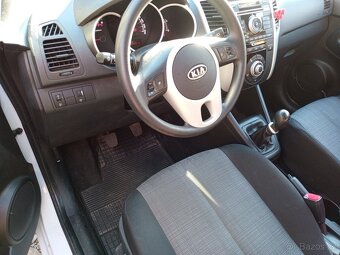 Kia Venga - 3