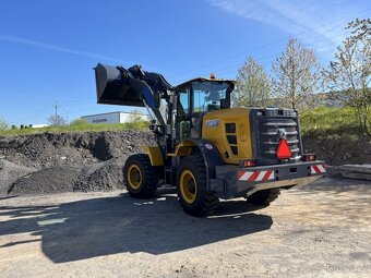 Čelní kolový kloubový nakladač - 3