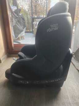Britax Römer Dualfix M Plus 2023 - 3