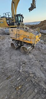 Příkopový vibrační válec jcb - 3