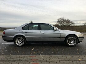 BMW 735iA E38 - 3
