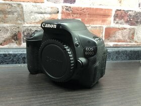 Canon EOS 600D + batery grip - 3