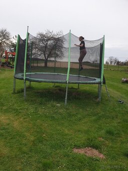 Prodám trampolínu 427 cm - 3