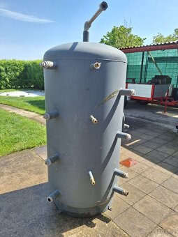Akumulační nádrž 800L - 3