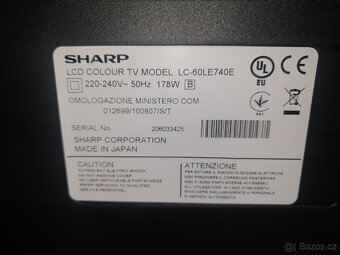 prodám TV Sharp LC-60LE740E - 3