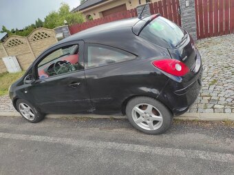 Opel Corsa D Coupe - 3