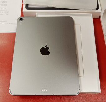 Apple iPad Air 11 2025 Wi-Fi Cell 128GB zár. 22 měsíců - 3