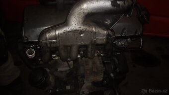 VW Transportér T5 2.5TDI 96KW motor AXD - 3