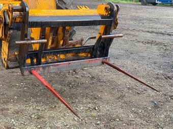 Vidle na balíky pro JCB manipulátor - 3