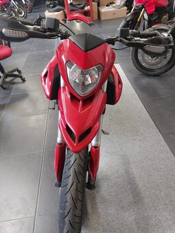 Ducati Hypermotard 796 (2011) nádherný kousek - 3