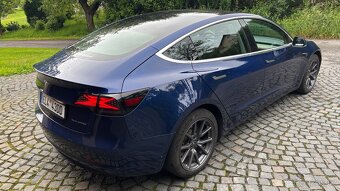 Tesla 3 DualMotor Long Range 2019 Panorama - 3