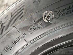 Pneu 215/65 r15 c zimní - 3