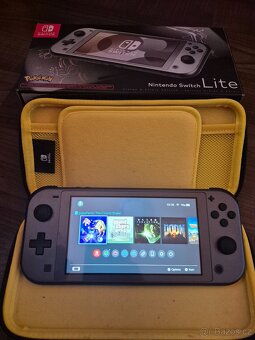Nintendo switch lite - 3