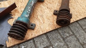 HŘÍDEL, STŮL S LIŠTOU/// též celou Cirkulu HOP, HVP - 3