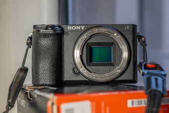 Sony A6500 + Sigma 18-50mm f/2.8 - 3